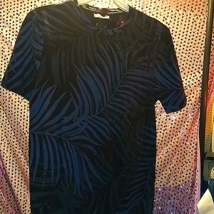 *NWT* PALM PRINT T SHIRT SIZE S